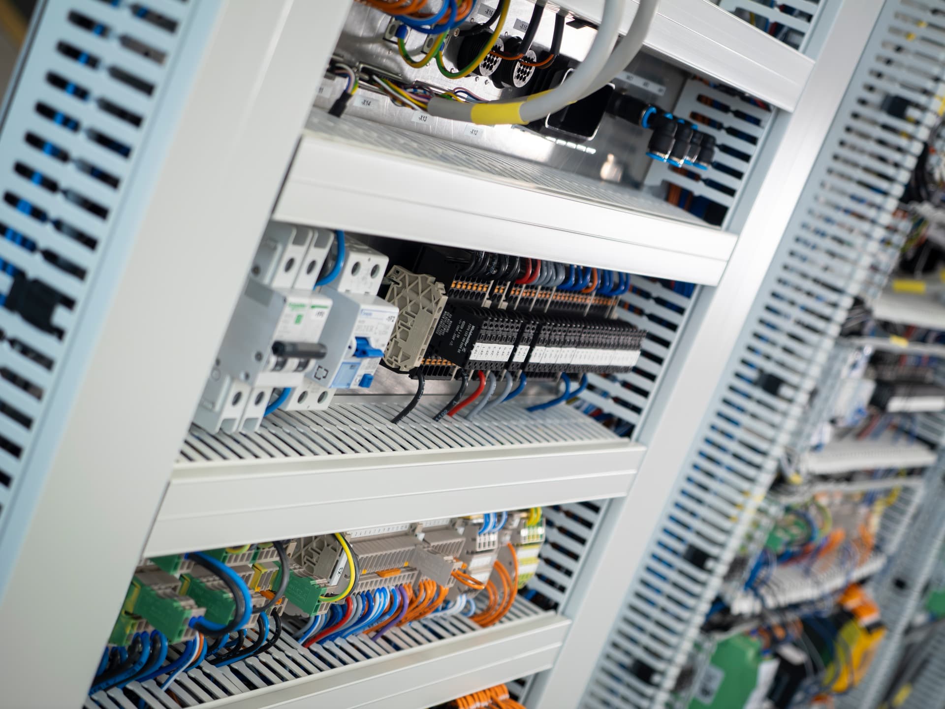 Schaltschrankbau bei IMW